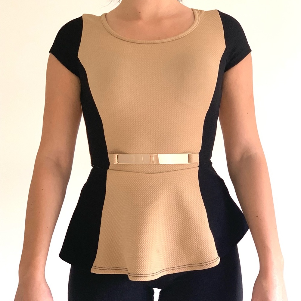 Women’s shirt.